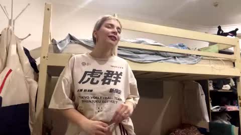 Mia online show from February 2026 05:14:01 PM