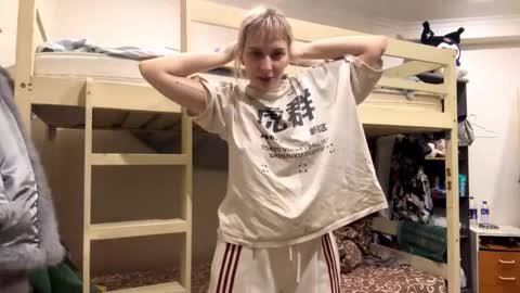 Mia online show from March 2026 05:31:01 PM