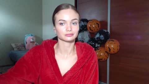 Maria online show from November 2025 11:10:01 AM