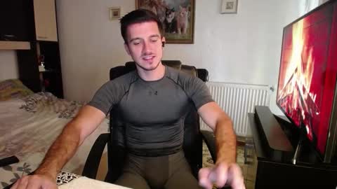 Snapshot of beauty_hard_beast chatting on October 2025 10:36:02 AM Mia and Jake online show from October 2025 10:36:02 AM