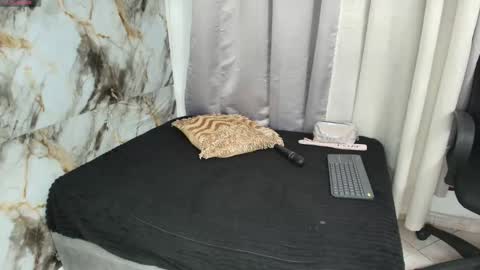 lana online show from December 2025 03:23:02 AM