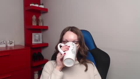 Zoe online show from February 2025 08:18:02 AM