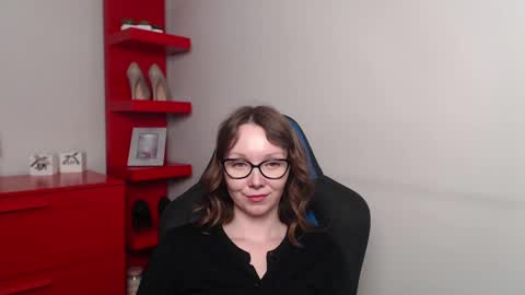 Zoe online show from March 2025 11:03:01 AM