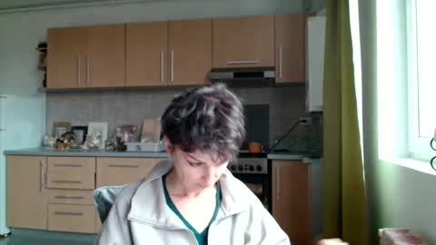 Raluca online show from December 2025 12:21:01 PM