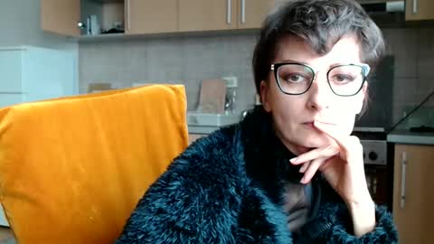 Raluca online show from January 2026 12:10:02 PM