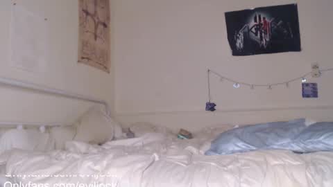 Snapshot of bebexxxdust chatting on February 2025 04:23:01 AM bebe dust online show from February 2025 04:23:01 AM