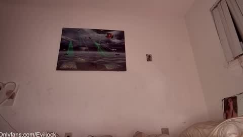 Snapshot of bebexxxdust chatting on November 2025 03:29:02 AM bebe dust online show from November 2025 03:29:02 AM