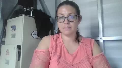 beccabee37 online show from February 2026 05:13:02 PM