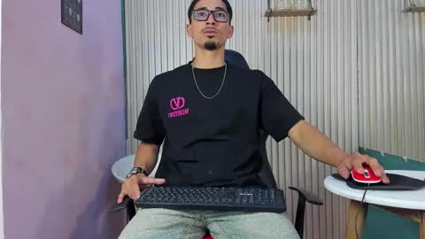 Snapshot of becker2_ chatting on January 2026 03:49:02 PM becker2_ online show from January 2026 03:49:02 PM