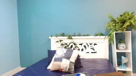 Snapshot of becky__huston chatting on February 2026 05:34:01 PM Becky online show from February 2026 05:34:01 PM