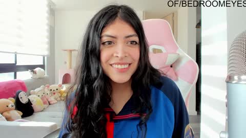 Snapshot of bedroomeyess chatting on February 2025 09:28:01 PM Amber UwU IM MOVING AND IS CRAZY ILL BE BACK VERY SOON 3 MISS YA ALREADY online show from February 2025 09:28:01 PM