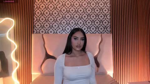 BELLA online show from February 2026 12:56:02 PM