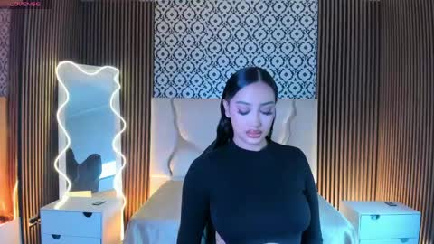 Snapshot of beella_tay1 chatting on April 2026 11:56:02 AM BELLA online show from April 2026 11:56:02 AM
