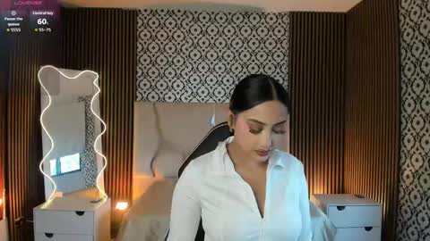Snapshot of beella_tay1 chatting on April 2026 12:22:02 PM BELLA online show from April 2026 12:22:02 PM