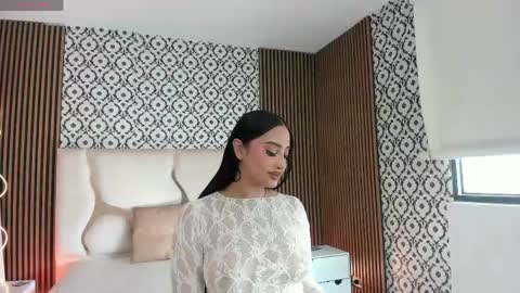 Snapshot of beella_tay1 chatting on May 2026 12:22:02 PM BELLA online show from May 2026 12:22:02 PM