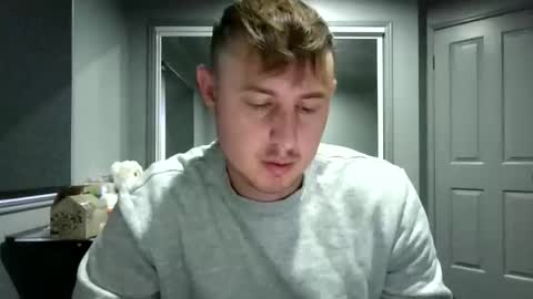Snapshot of beelzebubxo chatting on November 2025 11:58:01 PM beelzebubxo online show from November 2025 11:58:01 PM
