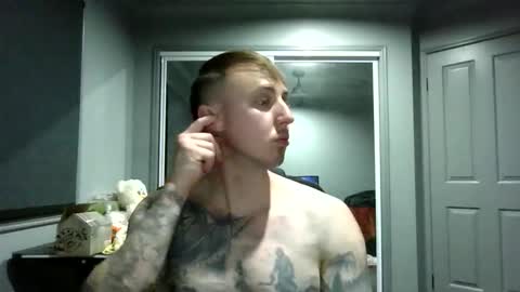 Snapshot of beelzebubxo chatting on November 2025 12:04:01 PM beelzebubxo online show from November 2025 12:04:01 PM