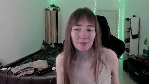 Snapshot of bekkawell chatting on October 2025 04:30:02 PM Lisa online show from October 2025 04:30:02 PM