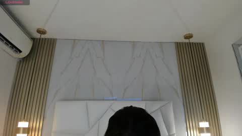 Bela online show from November 2025 01:13:01 PM