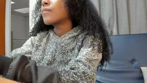 Belen  online show from September 2025 11:33:01 AM