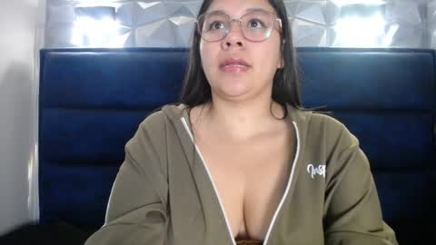 Snapshot of belen_green chatting on April 2026 09:02:01 AM Belen online show from April 2026 09:02:01 AM