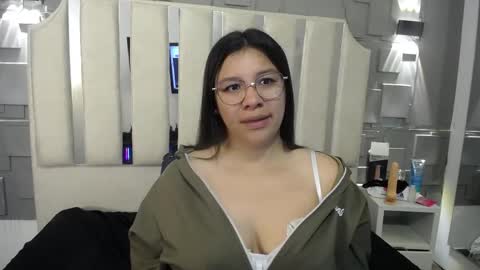 Snapshot of belen_green chatting on June 2026 12:33:01 PM Belen online show from June 2026 12:33:01 PM