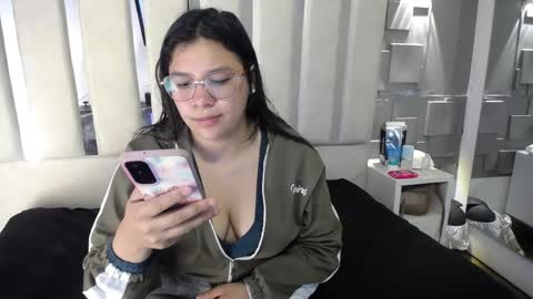 Snapshot of belen_green chatting on June 2026 11:15:02 AM Belen online show from June 2026 11:15:02 AM