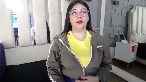 Snapshot of belen_green chatting on June 2026 11:01:02 AM Belen online show from June 2026 11:01:02 AM