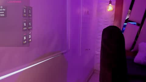 Bella online show from January 2025 12:21:01 PM