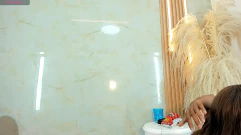 Belkilima  online show from December 2025 07:29:02 PM