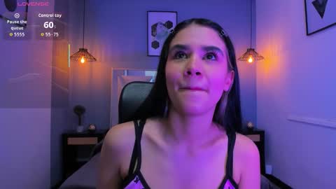 Snapshot of bell_marinny chatting on December 2025 03:01:02 AM Bell online show from December 2025 03:01:02 AM