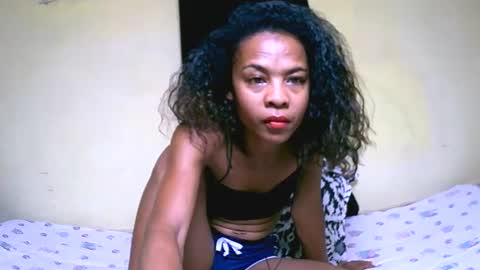 Snapshot of bella193999 chatting on February 2025 11:06:01 PM bella193999 online show from February 2025 11:06:01 PM