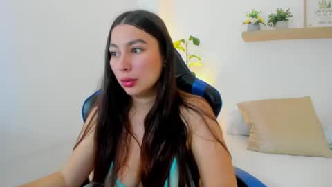 Snapshot of bella_99x chatting on June 2026 01:19:02 PM Bel 3 online show from June 2026 01:19:02 PM