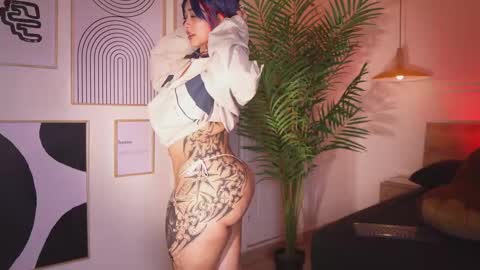 Snapshot of bella__donne chatting on November 2025 09:25:02 PM online show from November 2025 09:25:02 PM