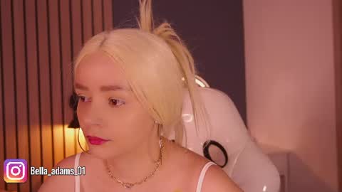 Snapshot of bella_adams_ chatting on June 2026 04:41:02 AM isabella online show from June 2026 04:41:02 AM