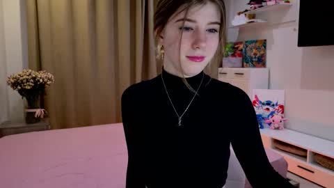 Bella online show from March 2026 09:08:02 PM