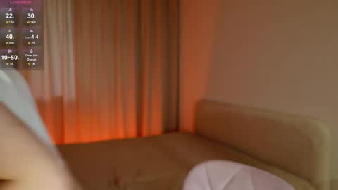 Snapshot of bella_amoury chatting on April 2026 04:37:02 PM Bella online show from April 2026 04:37:02 PM