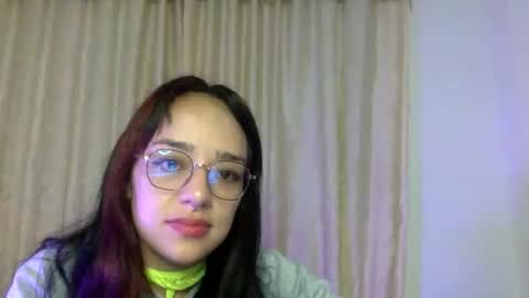 bella_and_koko online show from March 2026 11:00:02 PM