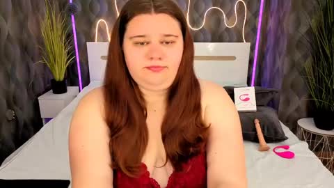 Snapshot of bella_blvack chatting on April 2026 05:30:01 AM bella_blvack online show from April 2026 05:30:01 AM