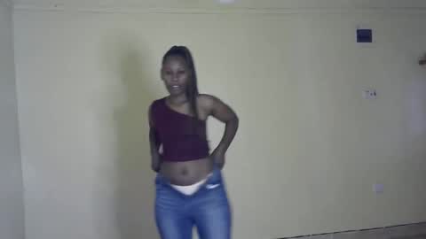 Snapshot of bella_c8 chatting on October 2025 03:24:02 PM bella_c8 online show from October 2025 03:24:02 PM