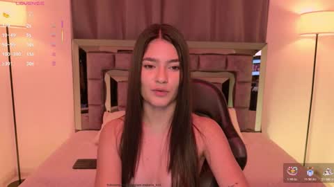 Snapshot of bella_clark2 chatting on December 2025 04:51:01 AM Bella online show from December 2025 04:51:01 AM