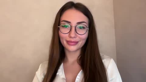 Snapshot of bella_foxxi chatting on December 2024 11:46:01 AM bella_foxxi online show from December 2024 11:46:01 AM