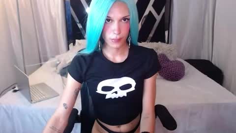 Snapshot of bella_gonvill chatting on July 2026 07:23:02 AM bella_gonvill online show from July 2026 07:23:02 AM