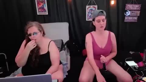 Bella James online show from November 2025 10:20:02 PM