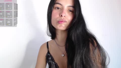 Snapshot of bella_musee chatting on January 2025 10:01:01 PM   online show from January 2025 10:01:01 PM