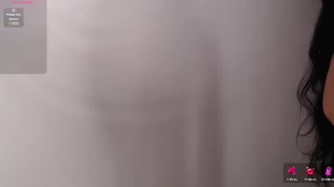 Snapshot of bella_musee chatting on February 2025 02:28:01 AM   online show from February 2025 02:28:01 AM