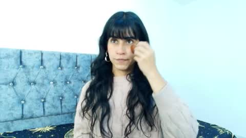 Bella online show from September 2025 12:54:02 AM