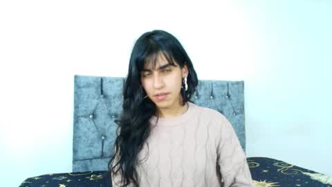 Bella online show from September 2025 02:48:02 AM