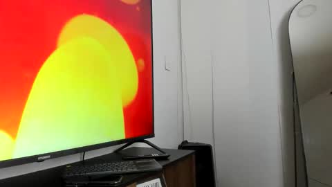 Snapshot of bella_rossinii_ chatting on May 2026 01:36:01 AM Bella Rossini online show from May 2026 01:36:01 AM