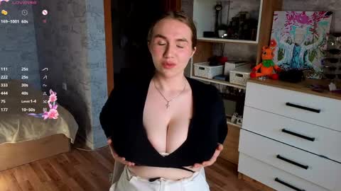 Bella online show from May 2026 03:08:01 PM